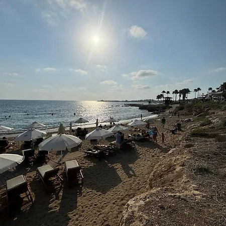 Diana Hats 1b, Pool, Center Paphos