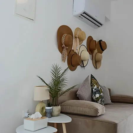 Diana Hats 1b, Pool, Center Paphos