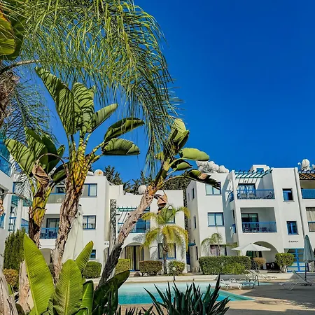 Diana Hats 1b, Pool, Center * Pafos