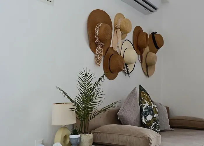 Diana Hats 1b, Pool, Center Paphos