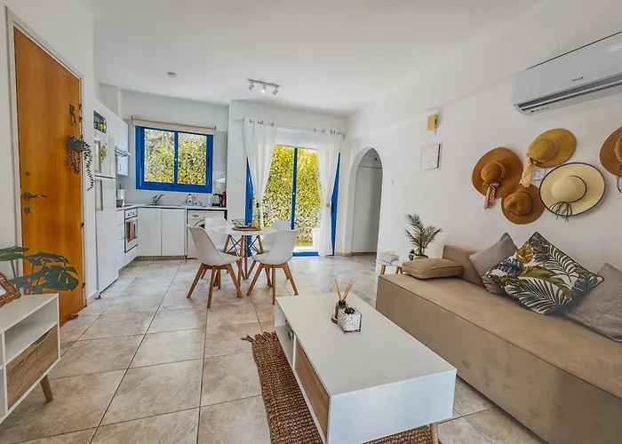 Diana Hats 1b, Pool, Center Apartmán *