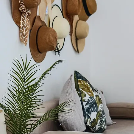 Diana Hats 1b, Pool, Center 公寓 *